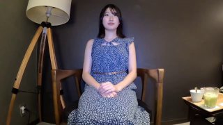 年轻业余爱好者的大屁股和奶子被肛交